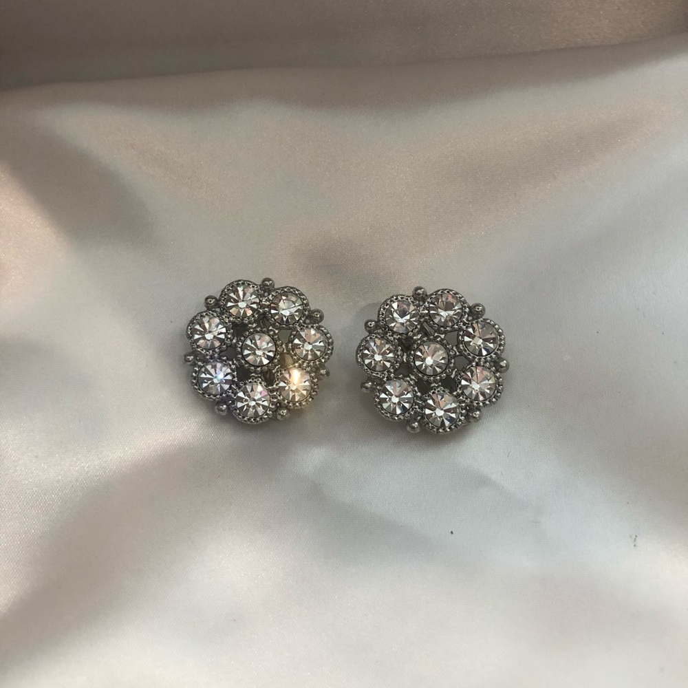 Clip on earrings